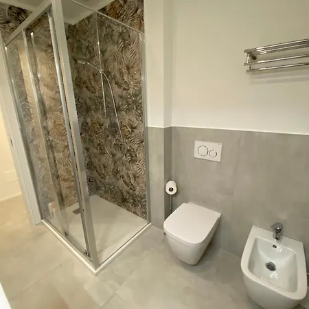 New Residenza Le Essenze - I 7 Laghi * Erba