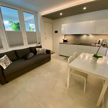 New Residenza Le Essenze - I 7 Laghi Lägenhet