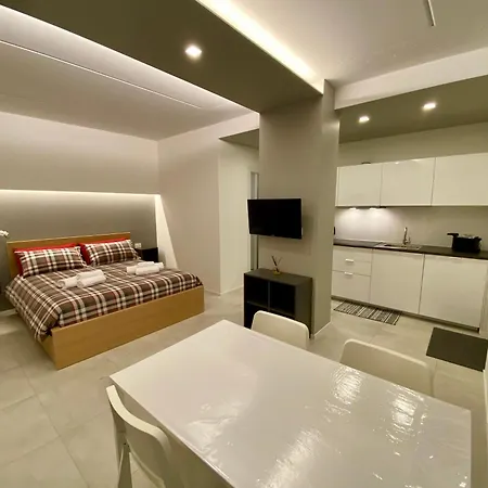 Apartamento New Residenza Le Essenze - I 7 Laghi Erba